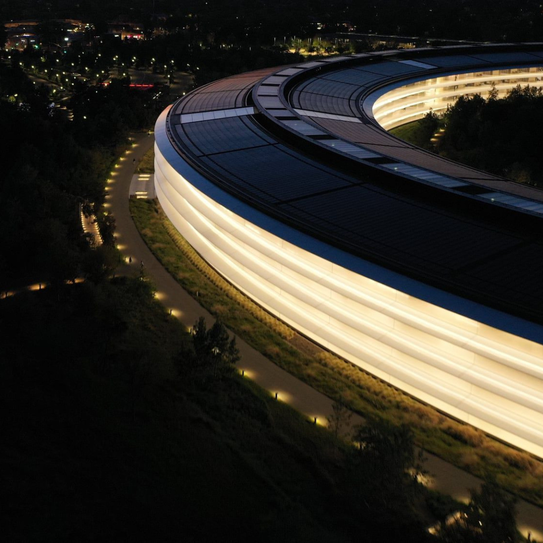Apple's New Litigation Chief Promises to Sue Everyone with a Smile